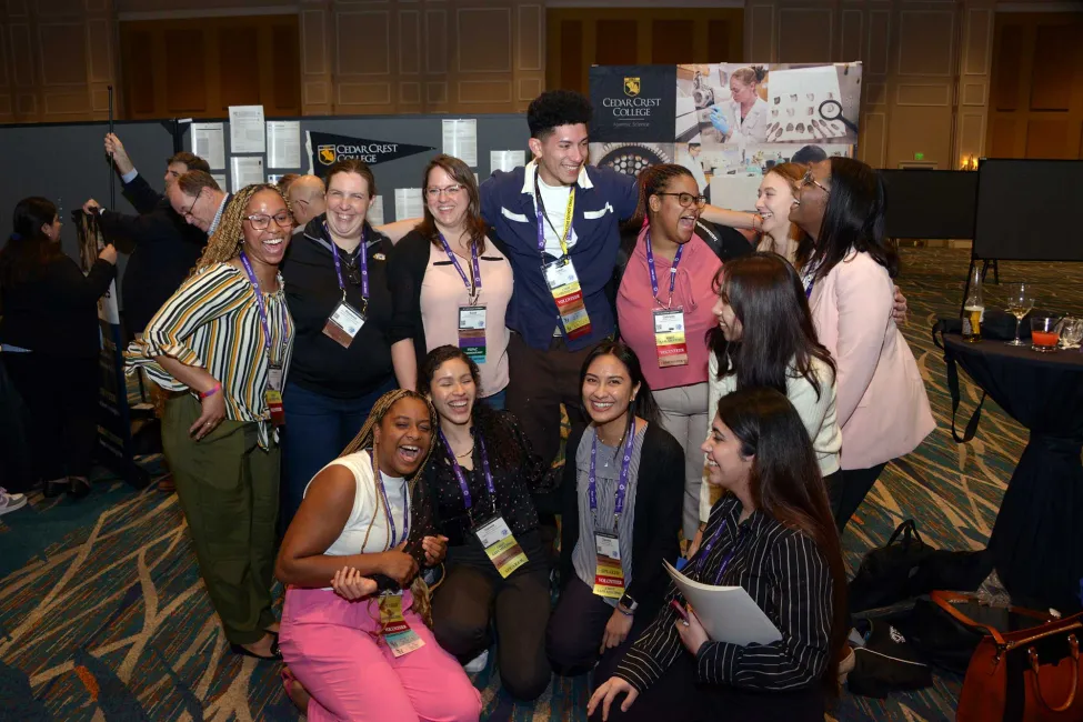 volunteers-aafs-conference