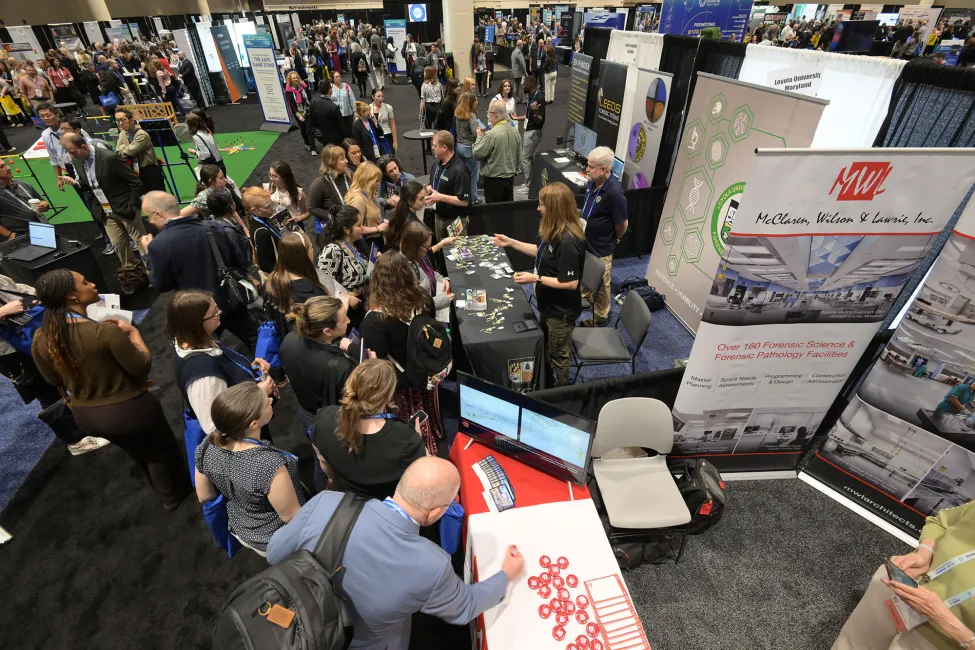 aafs-forensic-science-crowd